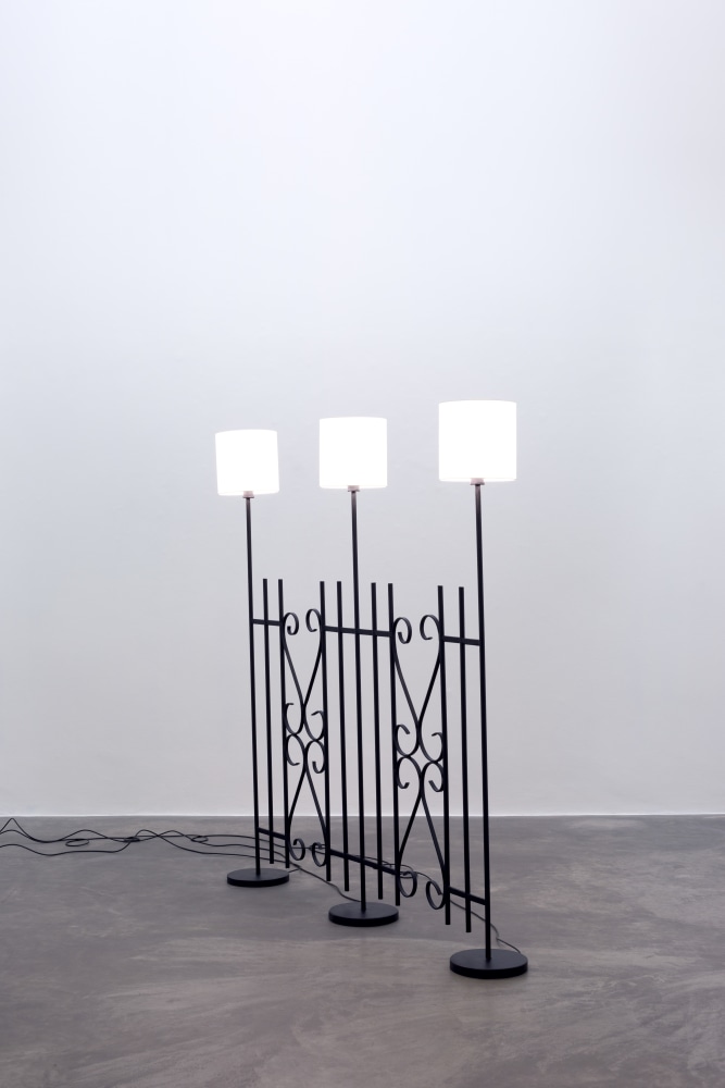 Andy Fitz
Welcome (Electric Fence), 2022
steel, wiring, lampshades, bulbs
185.5 x 181.5 x 26 cm /&amp;nbsp;73 x 71.5 x 10.2 in