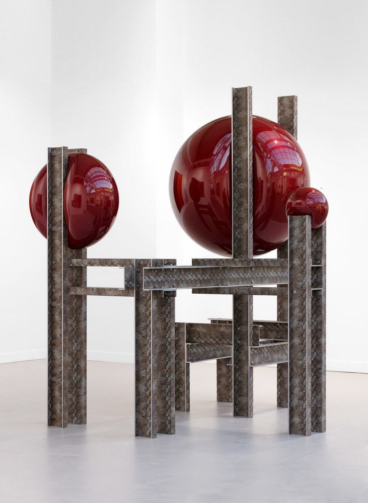 Siobh&amp;aacute;n Hapaska&amp;nbsp;
Snake and Apple, 2018
aluminium, artificial snakeskin, fibreglass, stainless steel, two-pack acrylic paint, lacquer
250 x 215 x 205 cm / 98.4 x 84.6 x 80.7 in&amp;nbsp;