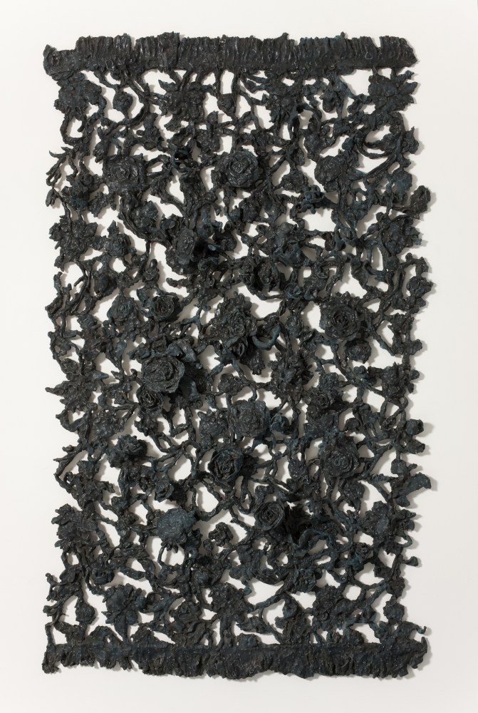 Kathy Prendergast&amp;nbsp;
BLACK BED, 2007
patinated bronze with paint
10 x 158 x 96 cm / 3.9 x 62.2 x 37.8 in&amp;nbsp;