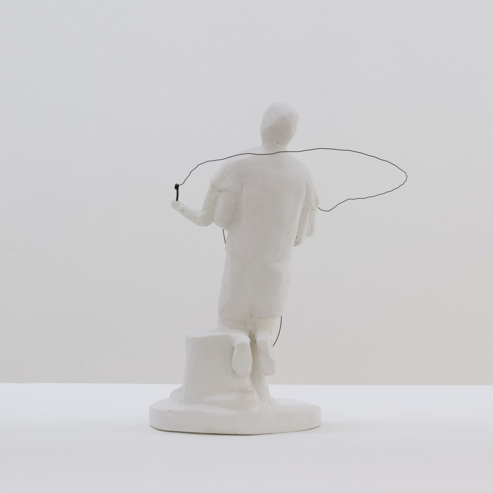 Hannah Fitz

Us (little events occurring in time, repeating ourselves to each other and to the world)
2022

plaster, paper mache clay, wire, string

32 x 24 x 20.5 cm / 12.6 x 9.4 x 8.1 in