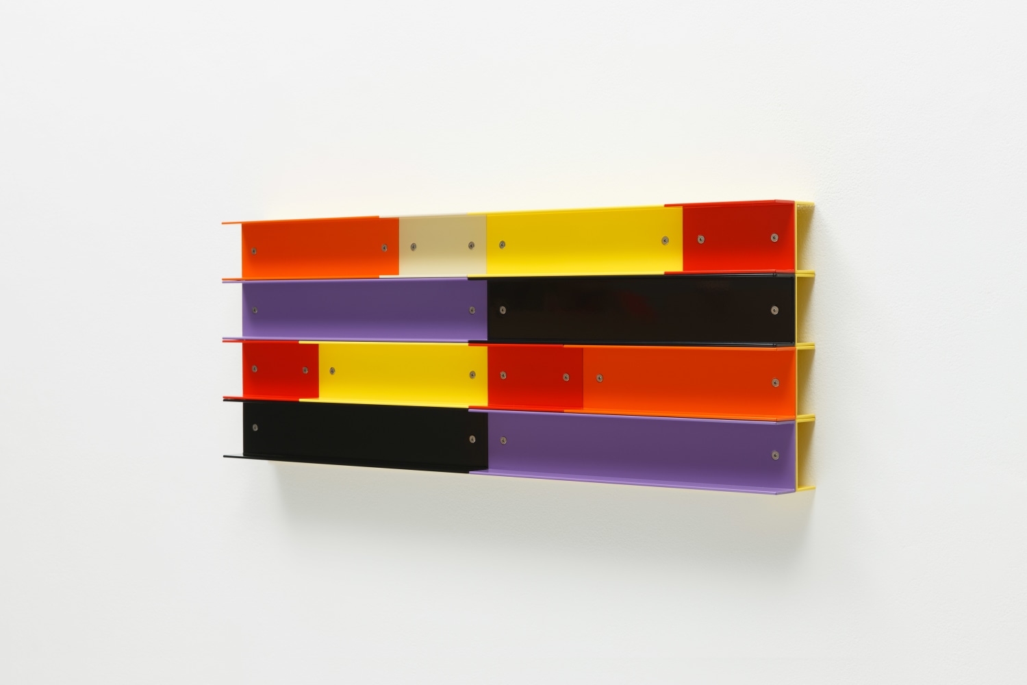 Liam Gillick
Diversity Channelled 2018
powder-coated aluminium
32 x 90 x 8 cm / 12.6 x 35.4 x 3.1 in