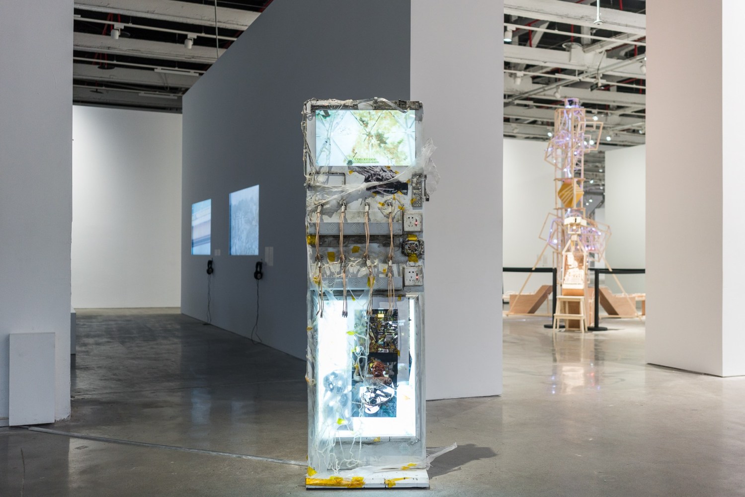 Sam Keogh
Cosmopolis #1.5: Enlarged Intelligence, 2018
Mao Jihong Arts Foundation in collaboration with the Centre Pompidou Chengdu, China