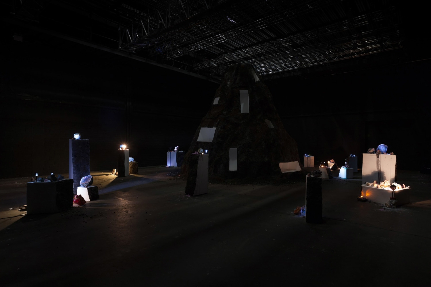 Sam Keogh
Terrestris,&amp;nbsp;part of&amp;nbsp;Conjuring for Beginners,&amp;nbsp;2012
Project Arts Centre, Dublin, Ireland