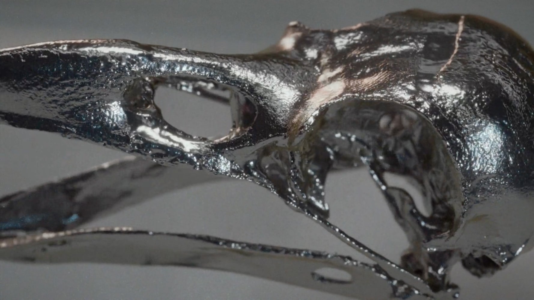 Robin Megannity
eating the middle, 2024
HD film with soundtrack by Alexander William Roberts
edition of 3 + 2 APs