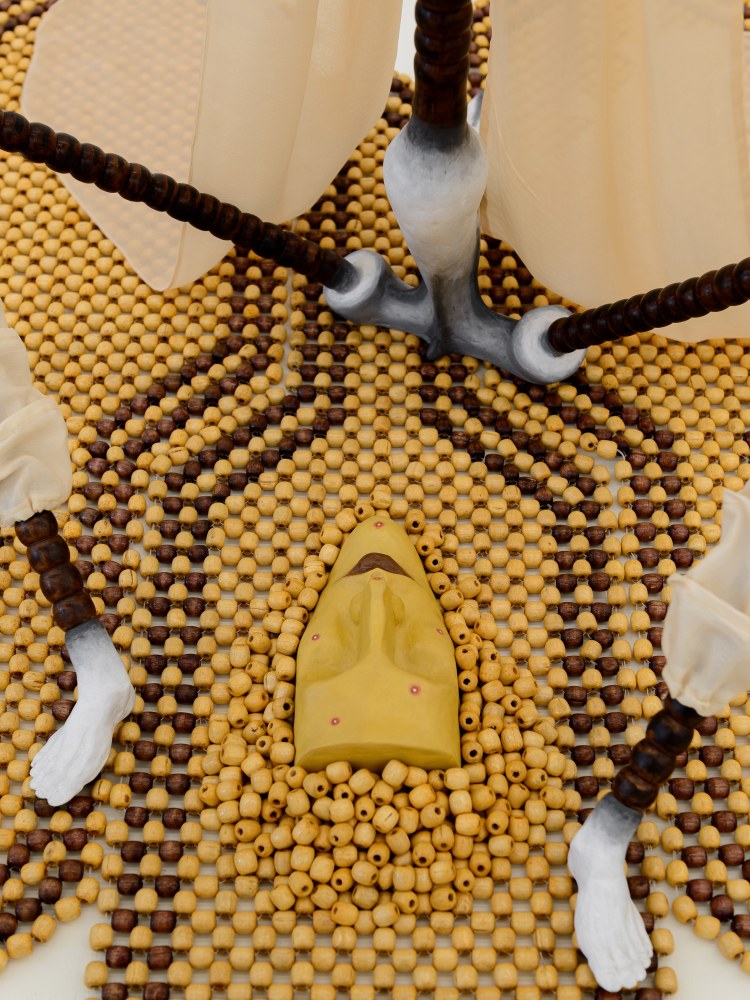 Justin Fitzpatrick
Bee and pollen I, 2022
Wood, resin, silk metal wire, beaded car seat covers, fabric tape
165 x 127 x 165 cm