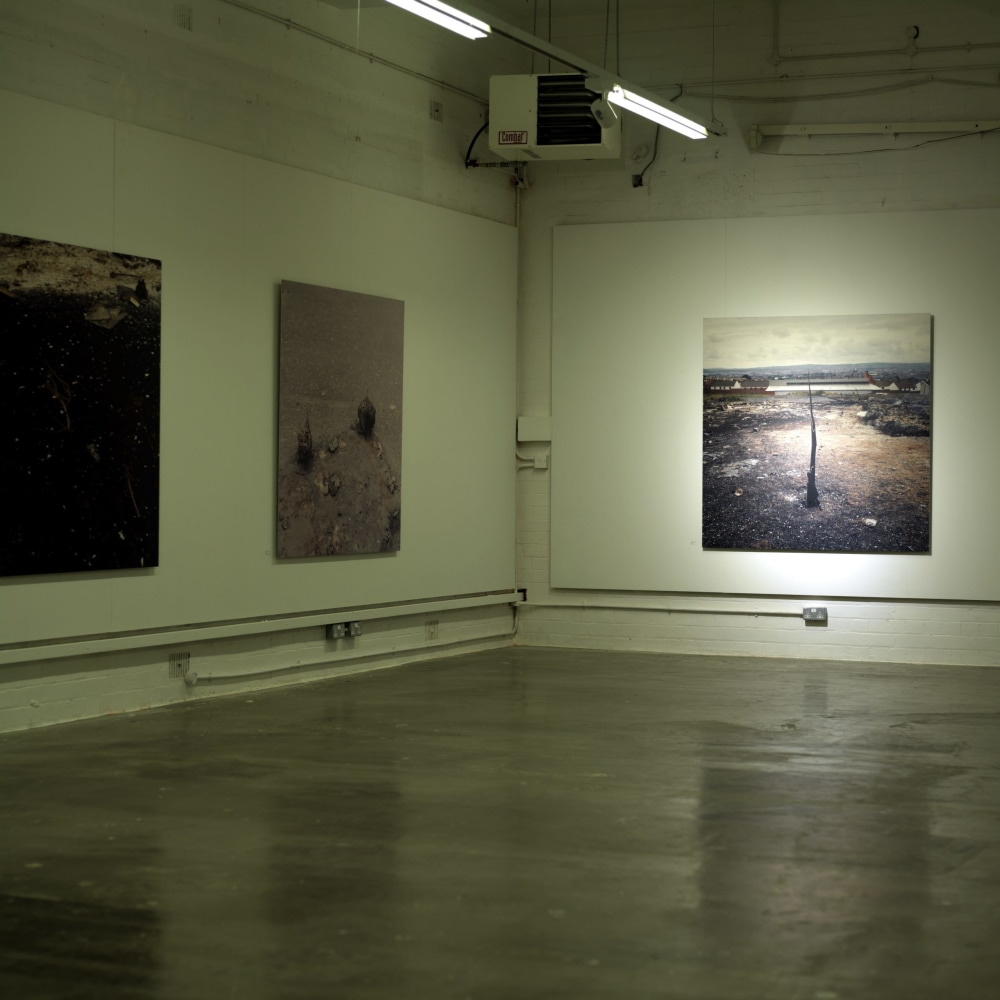 Paul Seawright
Anxious Landscapes: Paul Seawright 1988-2008, 2009
Golden Thread Gallery, Belfast, Northern Ireland
