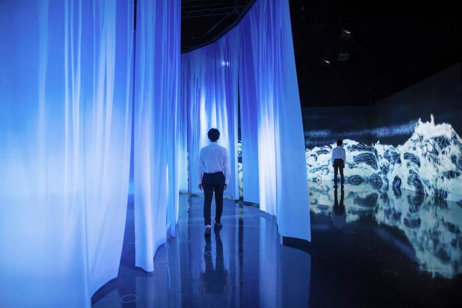 Hiroshi Senju &amp;amp; teamLab Collaborative Exhibition: Waterness, 2018, Dojima River Forum, Osaka, Japan &amp;copy; teamLab