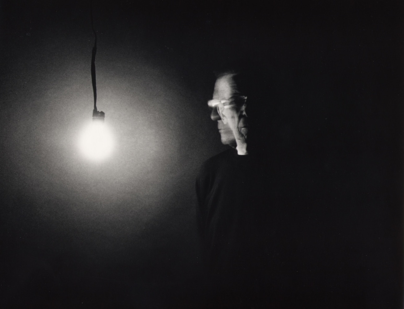 Leonard Nimoy

Self Portrait with Bulb, 2003

silver gelatin print

11 x 14 inches

Edition4/10

LSFA# 10857