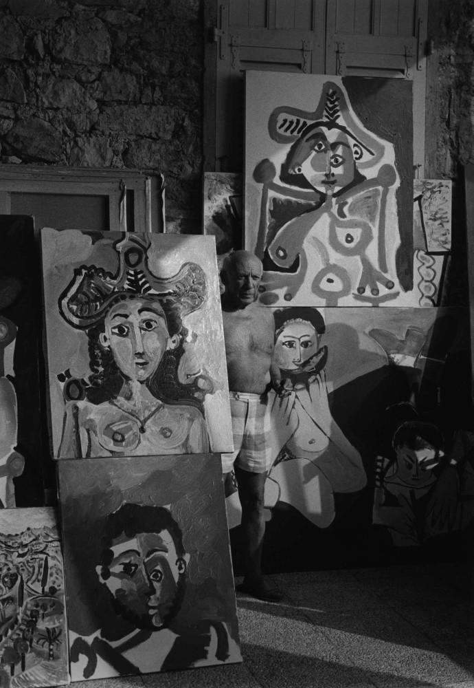 Picasso dans son atelier &amp;agrave; Notre-Dame de Vie, Mougins, 1965

silver gelatin print, edition 27/30

15.75 x 11.81 inches; 40 x 30 centimeters

LSFA# 11183