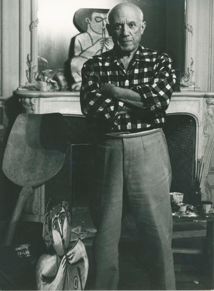 Picasso au Miroir, La Californie,&amp;nbsp;1955

Vintage silver gelatin print

12 X 9 1/2 inches&amp;nbsp;&amp;nbsp;&amp;nbsp;&amp;nbsp;&amp;nbsp;