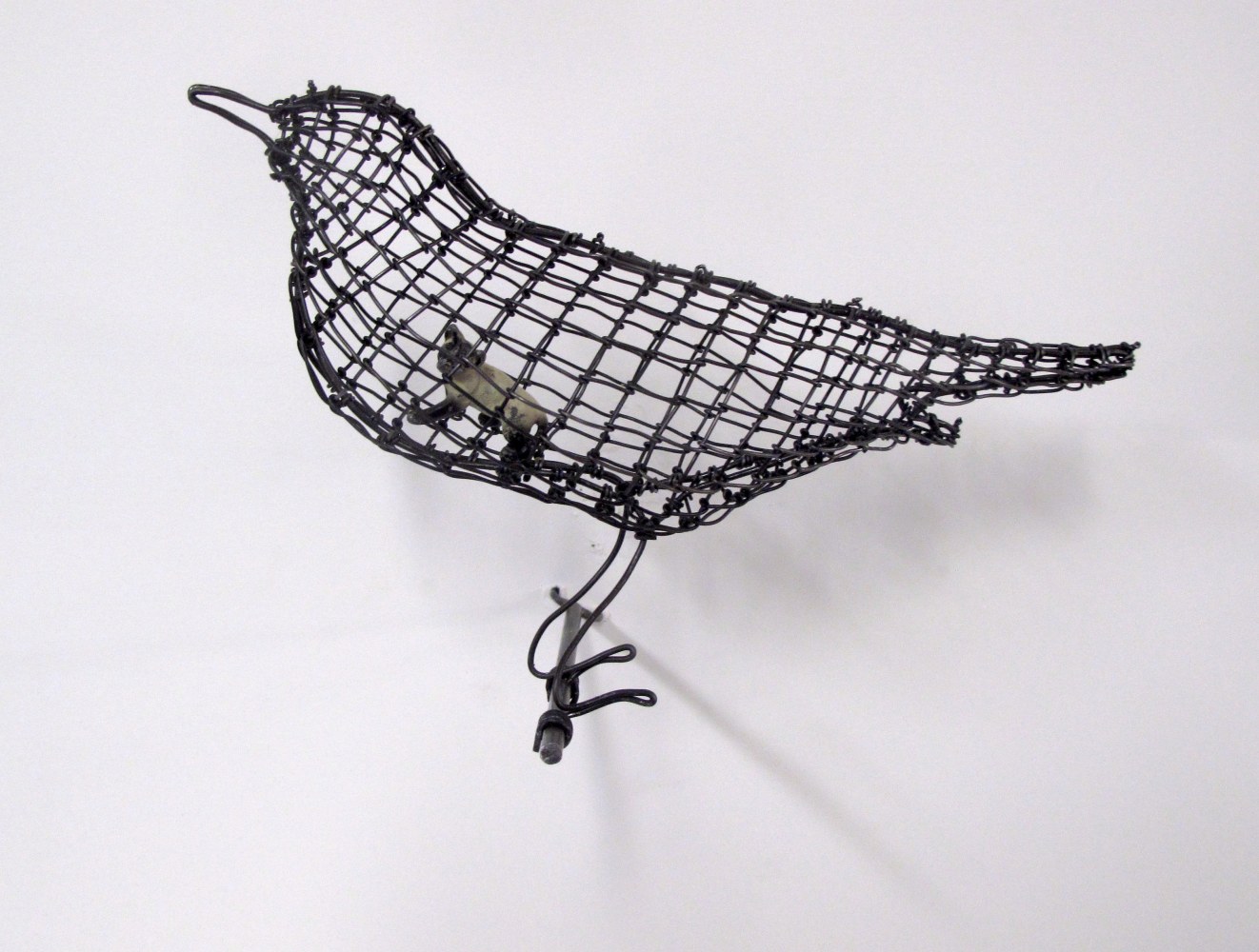 Helen Altman Little Cat / Bird, 2023 steel wire, found object, metal perch 6" x 9" x 5" HA 859