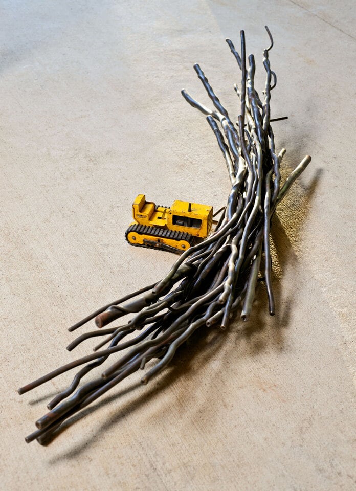 Clear Cut, 2008
Steel and rubber
49 x 48 x 10 1/2 in. (124.5 x 121.9 x 26.7 cm)
HES-0054-C-OS