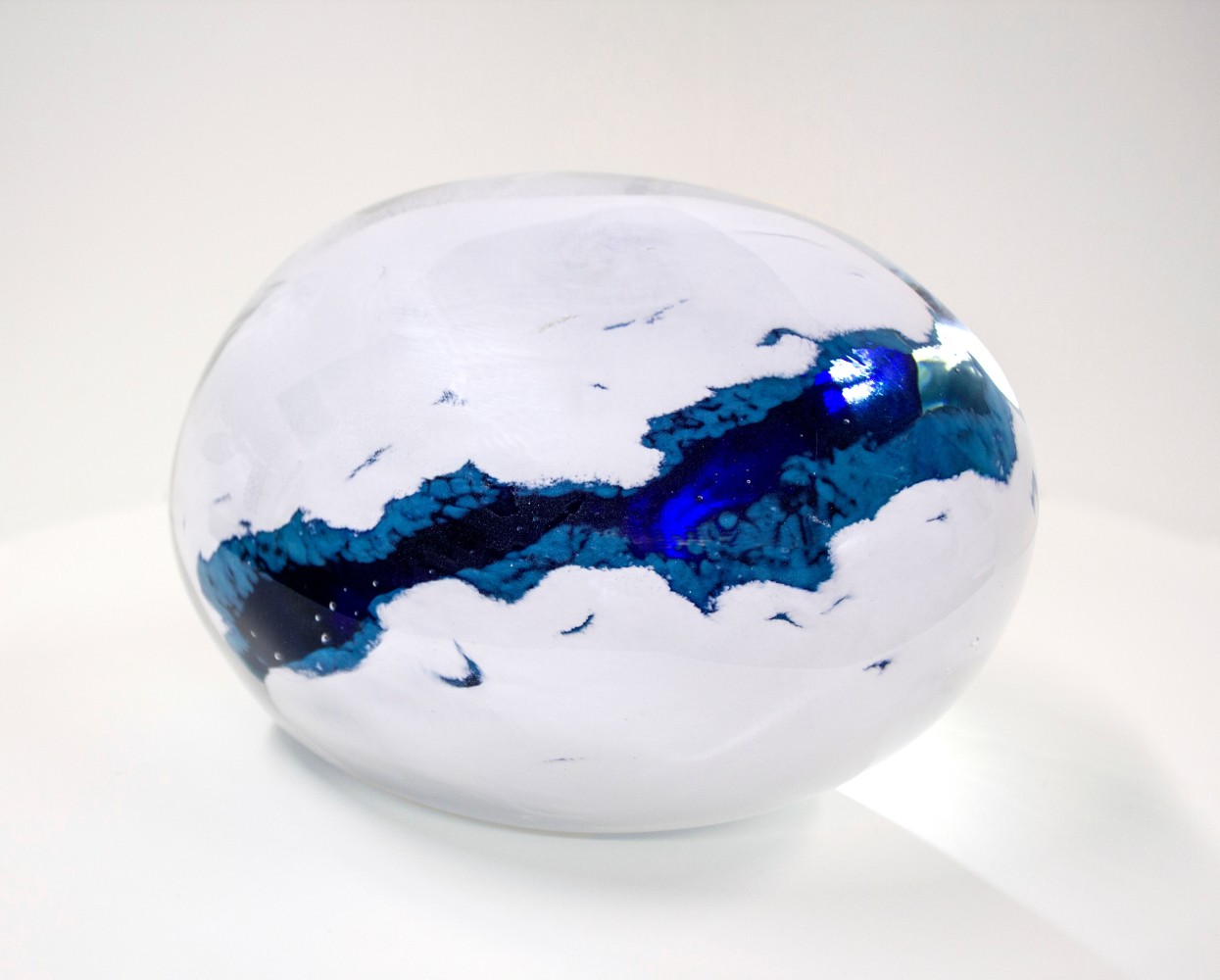 The Larsen A,&amp;nbsp;2021

Carved and blown glass

8 x 10 x 7 in. (20.3 x 25.4 x 17.8 cm)

Sala-1273-C