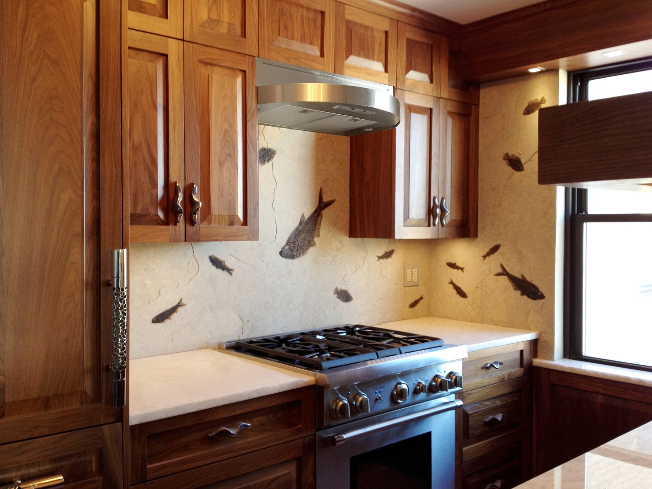 Fossil Stone Kitchen Backsplash and Fossil Tile Walls