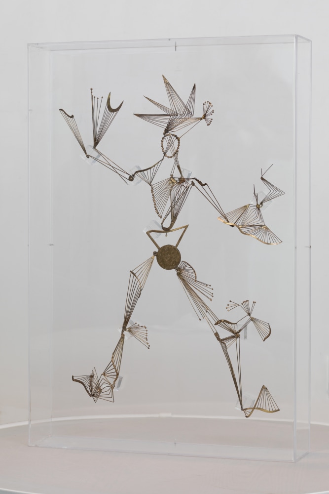 Alice Rahon

Juggler, 1946

Wire marionette

27 x 19 1/4 x 3 in (68.6 x 48.9 x 7.6 cm)