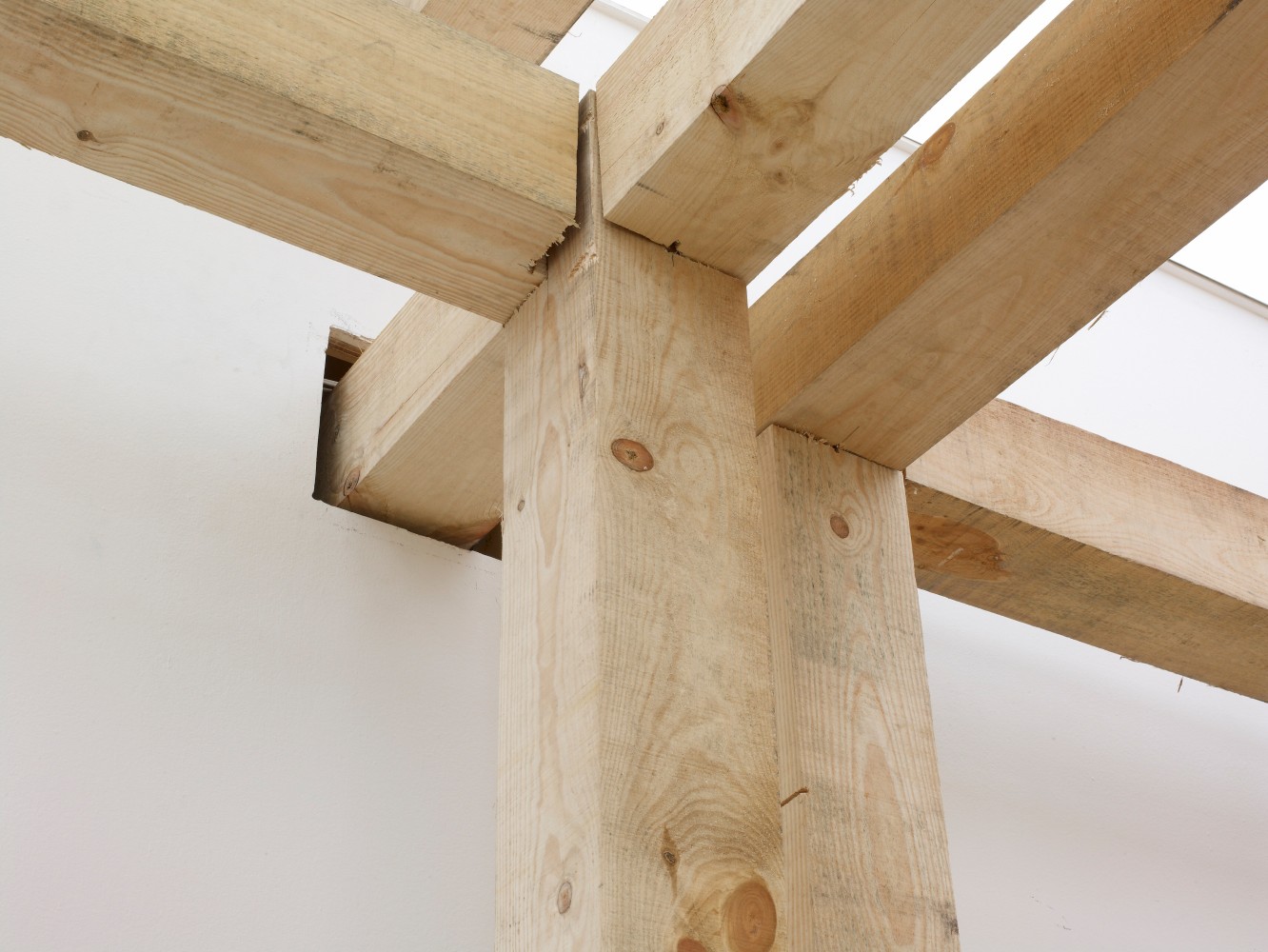 Installation view of sculpture by Oscar Tuazon