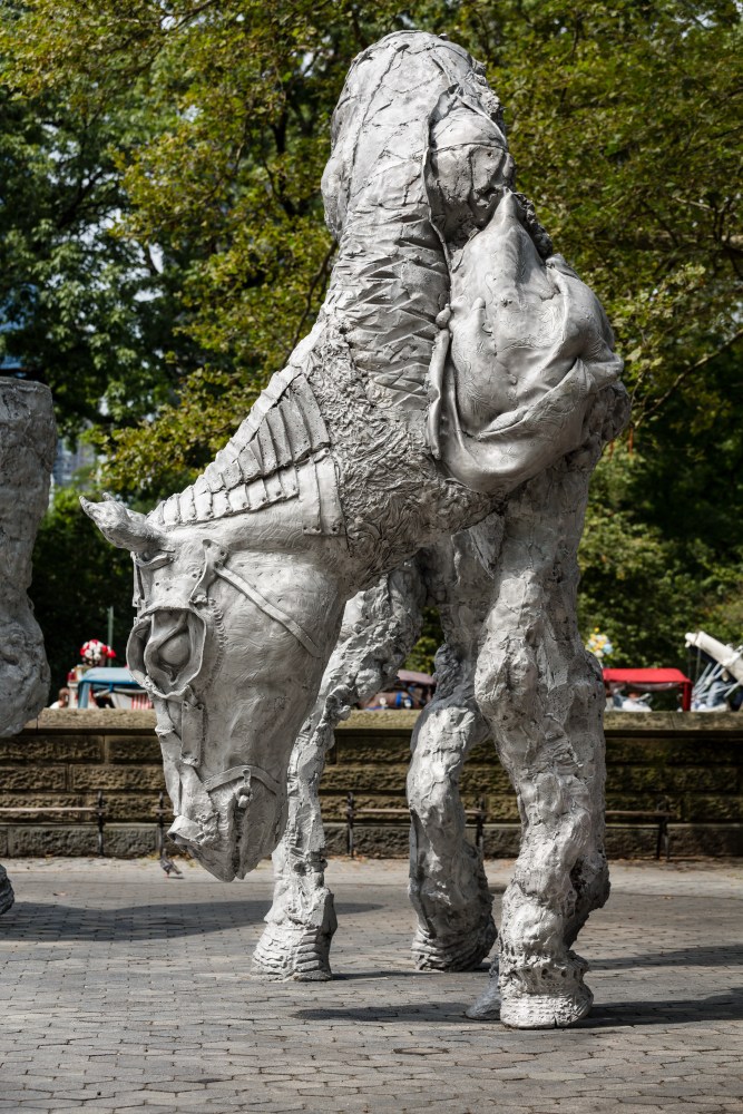 Jean-Marie Appriou Le Guerrier 2019 Cast aluminum 450 x 350 x 220 cm / 177 1/8 x 137 3/4 x 86 5/8 in