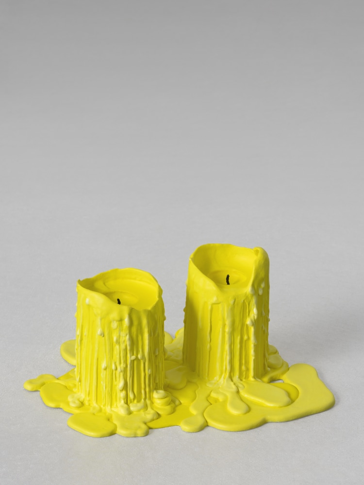 UGO RONDINONE

&amp;nbsp;

still.life. (warm yellow candle)

2022

Cast bronze, lead, paint

Unique

9 x 22.5 x 18 cm / 3 1/2 x 8 7/8 x 7 1/8 in

RONDI54217