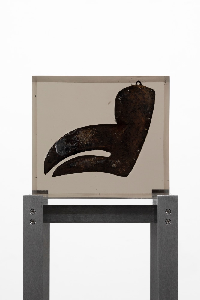 Beak

2024

Sculpture 27 x 15.5 x 24 cm / 10 5/8 x 6 1/8 x 9 1/2 in

Pedestal 112 x 18 x 29.5 cm / 44 x 7 1/8 x 11 5/8 in

&amp;copy; Matthew Angelo Harrison