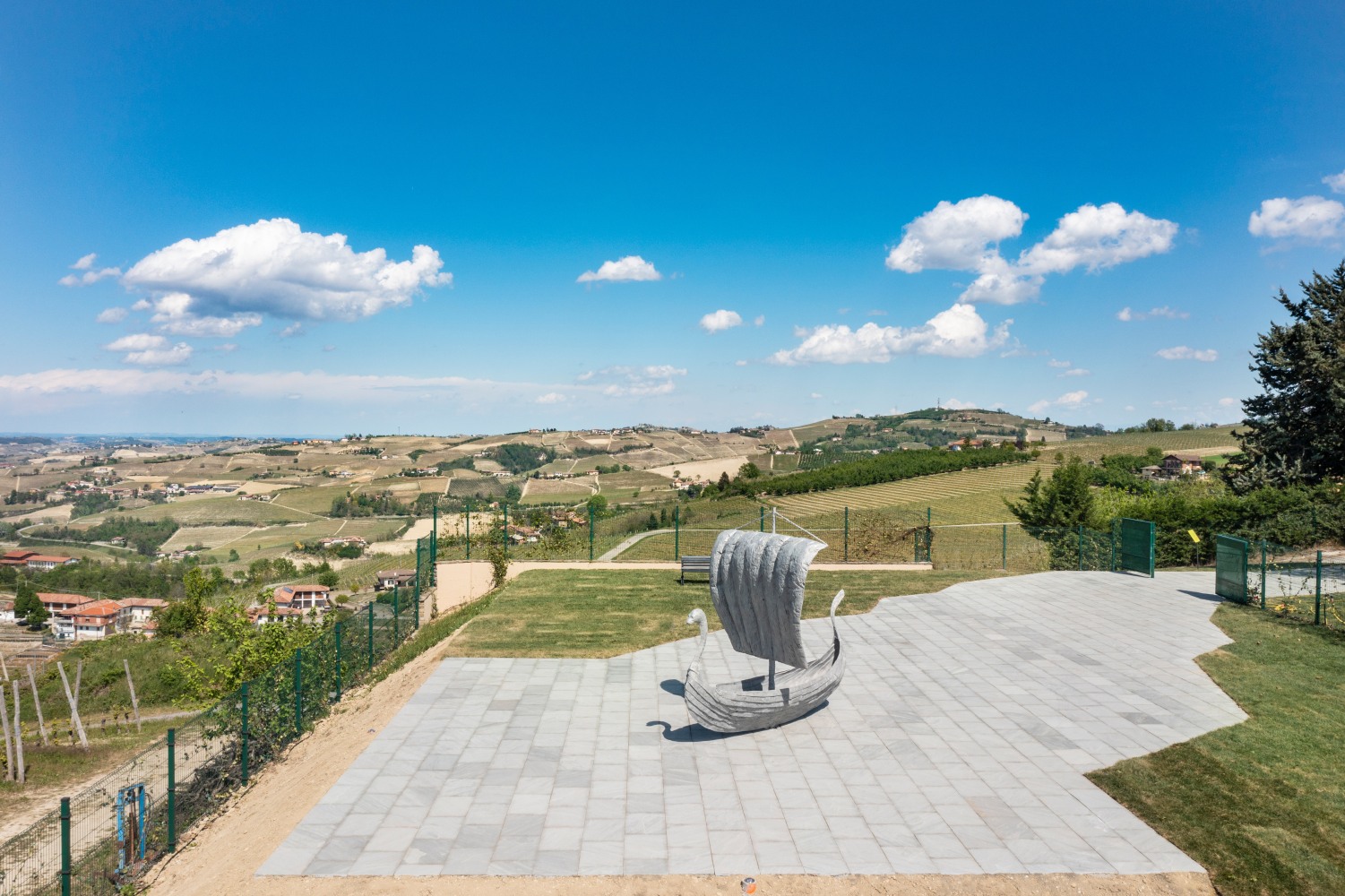 Jean-Marie Appriou, The Traveler, Neviglie, Piedmont, 2023