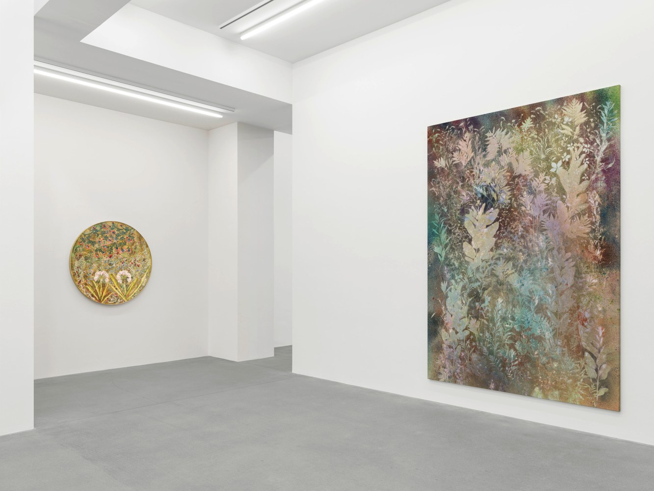 Installation view, Sam Falls, Galerie Eva Presenhuber, Waldmannstrasse, Zurich, 2025