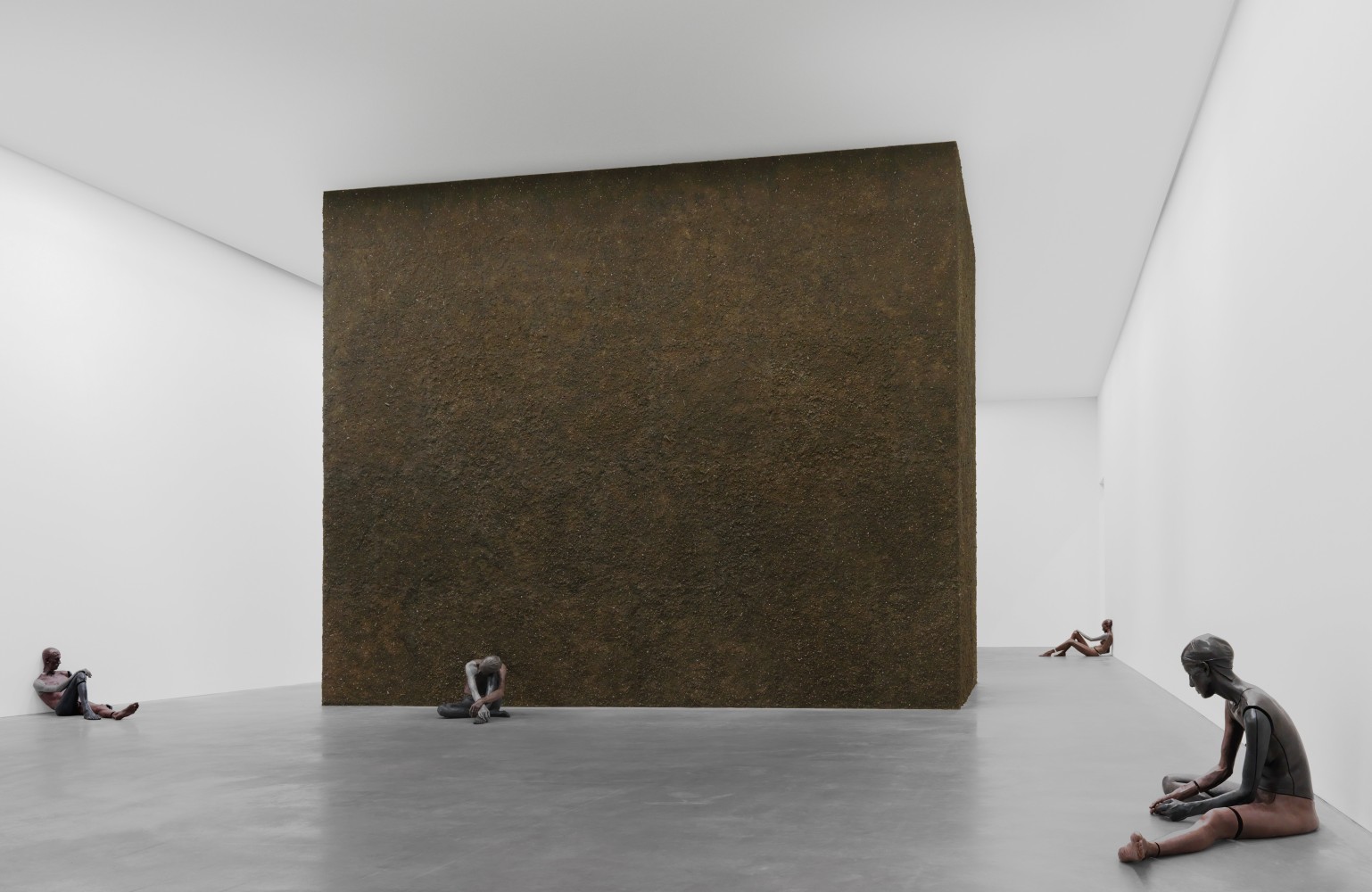 Installation view of sculptures by Ugo Rondinone