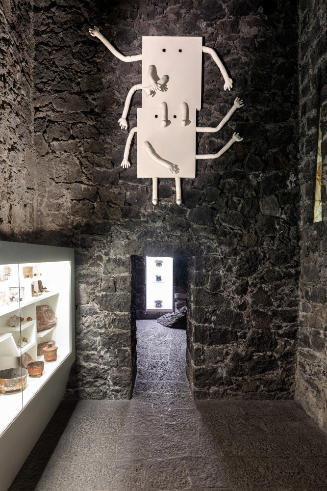 Installation view, Wyatt Kahn, Fantasmas, Museo Anahuacalli, Mexico City, 2024