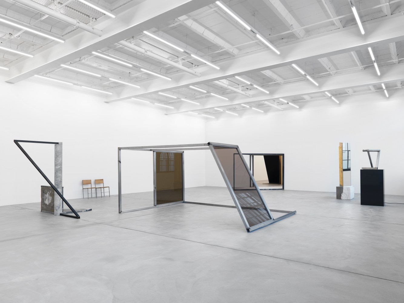 Installation view of Oscar Tuazon sculptures exhibitions