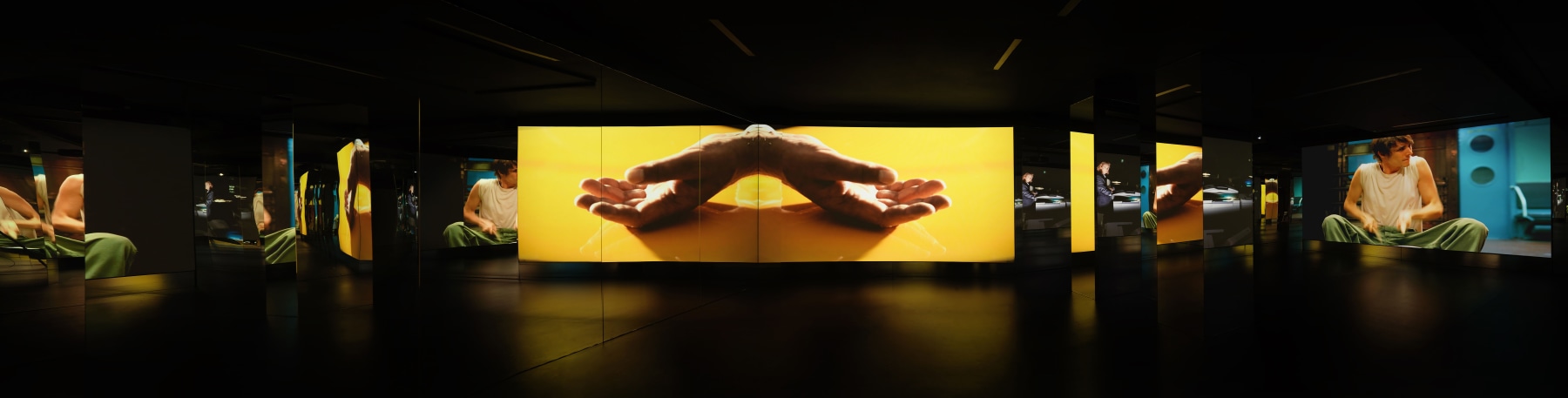 Installation view, Doug Aitken, Naked City, Borusan Contemporary, Istanbul, 2025
