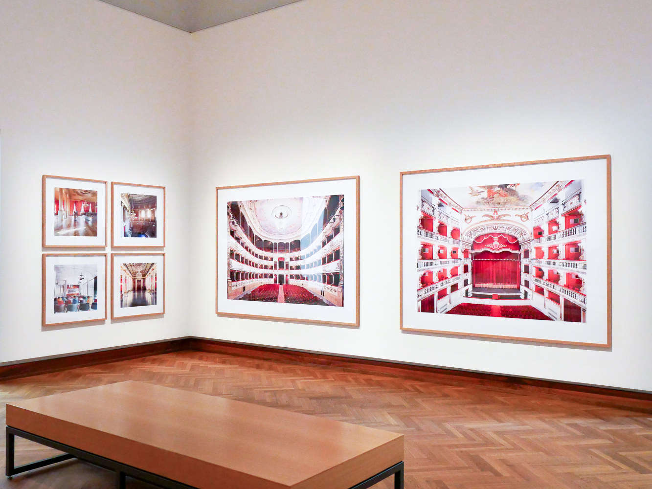 Installation view, Candida H&amp;ouml;fer, Fotografien, Hessisches Landesmuseum, Darmstadt, 2025