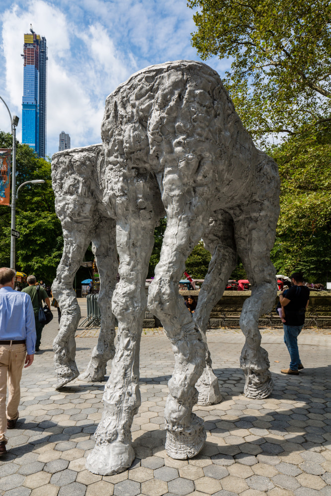 Jean-Marie Appriou Les Amants au Bois 2019 Cast aluminum 330 x 330 x 300 cm / 129 7/8 x 129 7/8 x 118 1/8 in