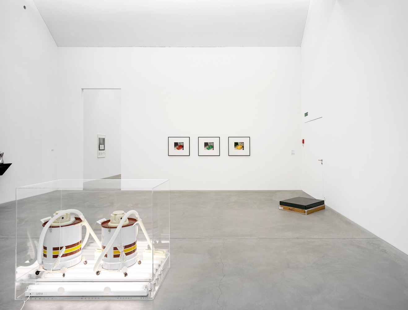 Installation view, Walead Beshty,&amp;nbsp;Matter Forms: Vom Readymade zum Warenfetisch, Kunst Museum Winterthur, 2024