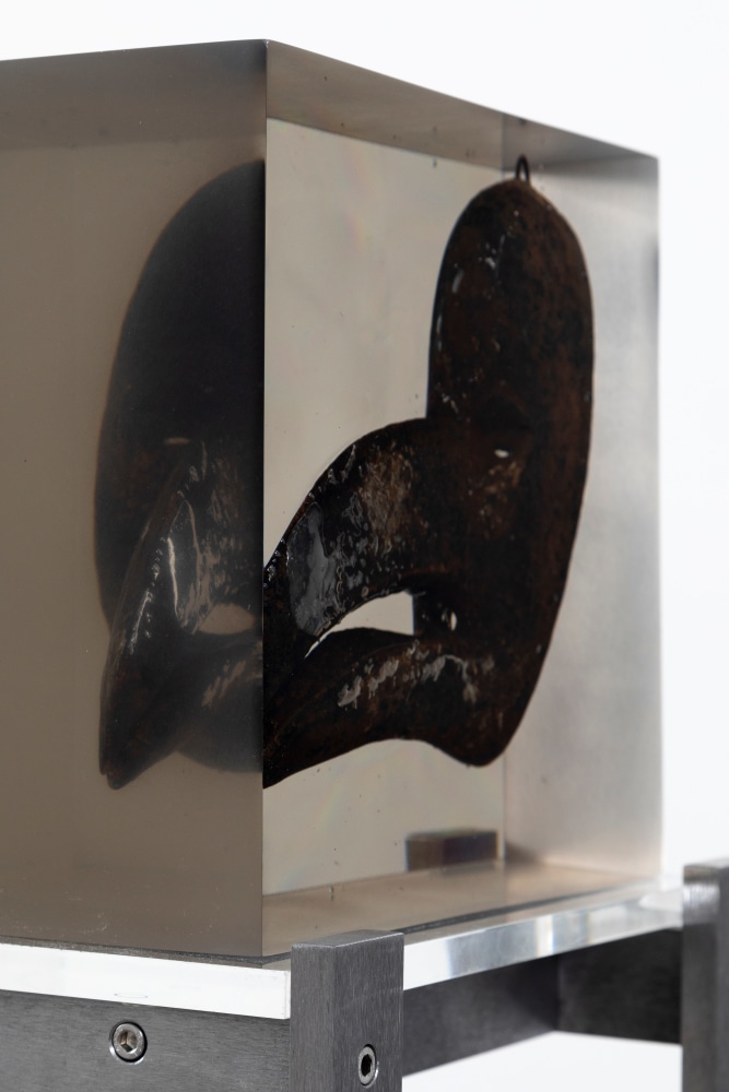 MATTHEW ANGELO HARRISON
Prey
2024
Wooden figure, polyurethane resin, steel, acrylic
Sculpture 23 x 26.5 x 16 cm / 9 x 10 3/8 x 6 1/4 in
Pedestal 112 x 21 x 29.5 cm / 44 1/8 x 8 1/4 x 11 5/8 in
HARRI60080