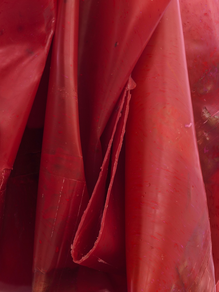 Den 4

2025

Latex, rope, jute, silicone oil

210 x 101 x 64 cm / 82 5/8 x 39 3/4 x 25 1/4 in

&amp;copy; Liesl Raff