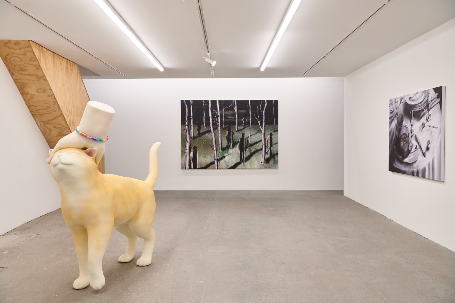 Installation views of paintings by Louisa Gagliardi and sculptures and lenticular works by Yves Scherer