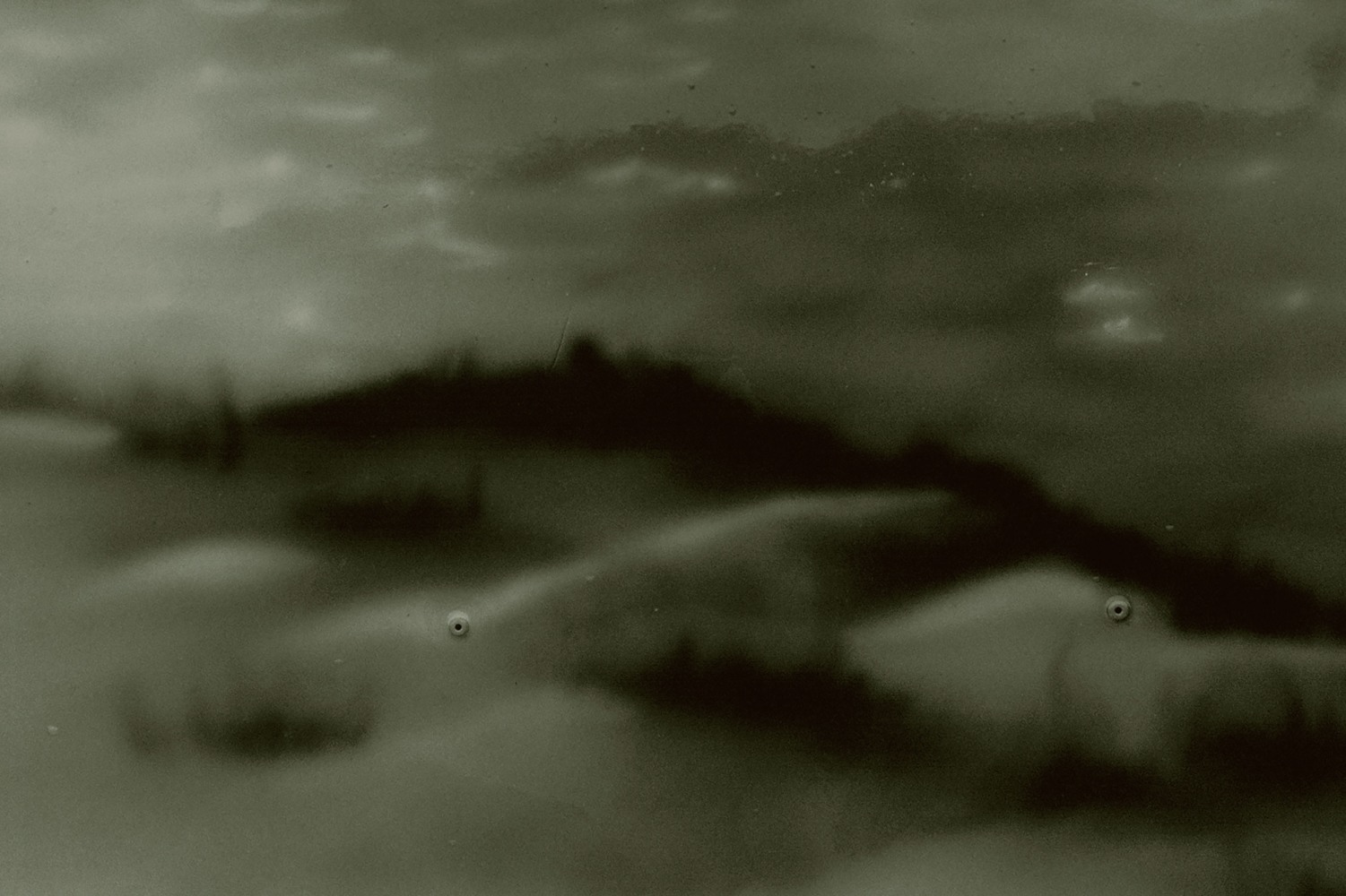 Fotografias II

2005
Series of 6 photographs mounted on cardboard, behind glass
Photo, each 10 x 15 cm / 3 7/8 x 5 7/8 in
Sheet, each 20 x 26.5 cm / 7 7/8 x 10 3/8 in

&amp;copy; Estate Peter Fischli David Weiss