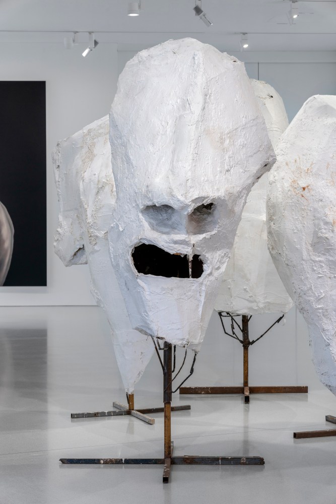 Installation view, Franz West, Le monde comme il va, Pinault Collection, Bourse de Commerce, Paris, 2024