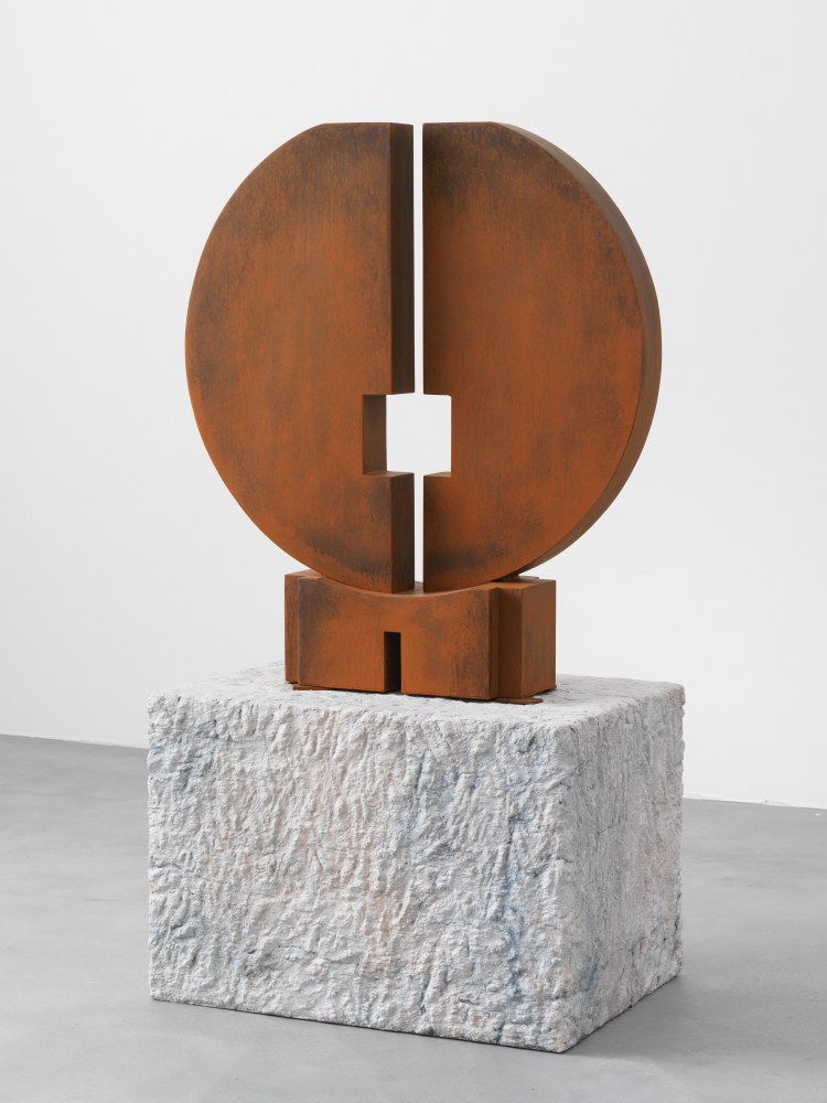 work image of sculpture by Valentin Carron