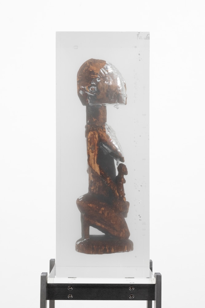 MATTHEW ANGELO HARRISON
Mother Still Holds You
2024
Wooden figure, polyurethane resin, steel, acrylic
Sculpture 56 x 24.5 x 21 cm / 22 x 9 5/8 x 8 1/4 in
Pedestal 112 x 27.5 x 27.5 cm / 44 1/8 x 10 7/8 x 10 7/8 in
HARRI60090