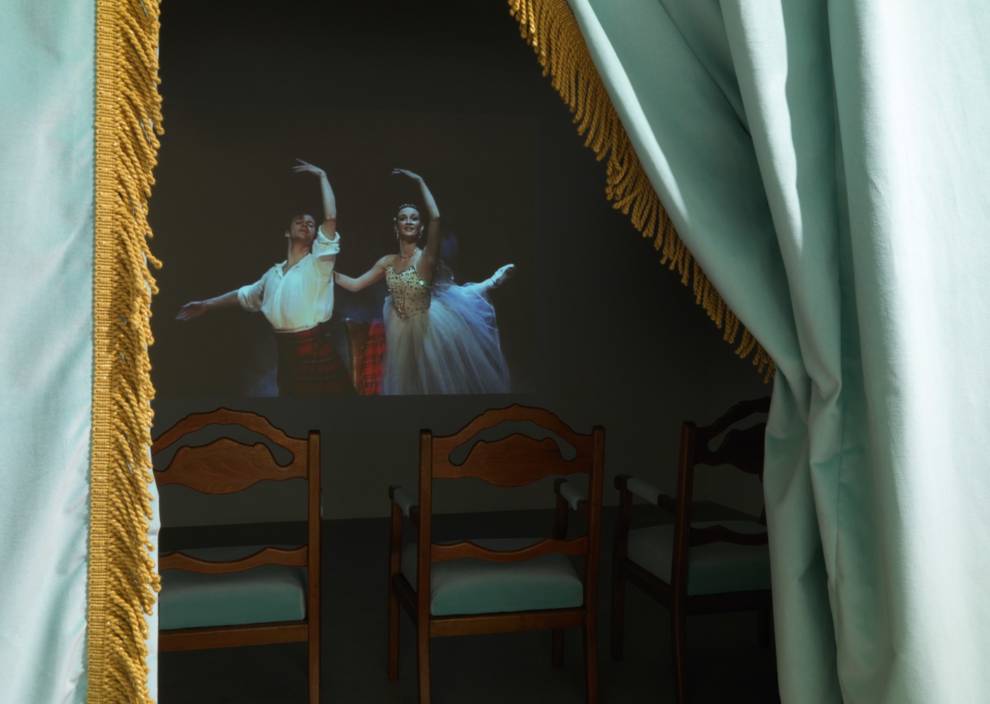 Film installation by Karen Kilimnik