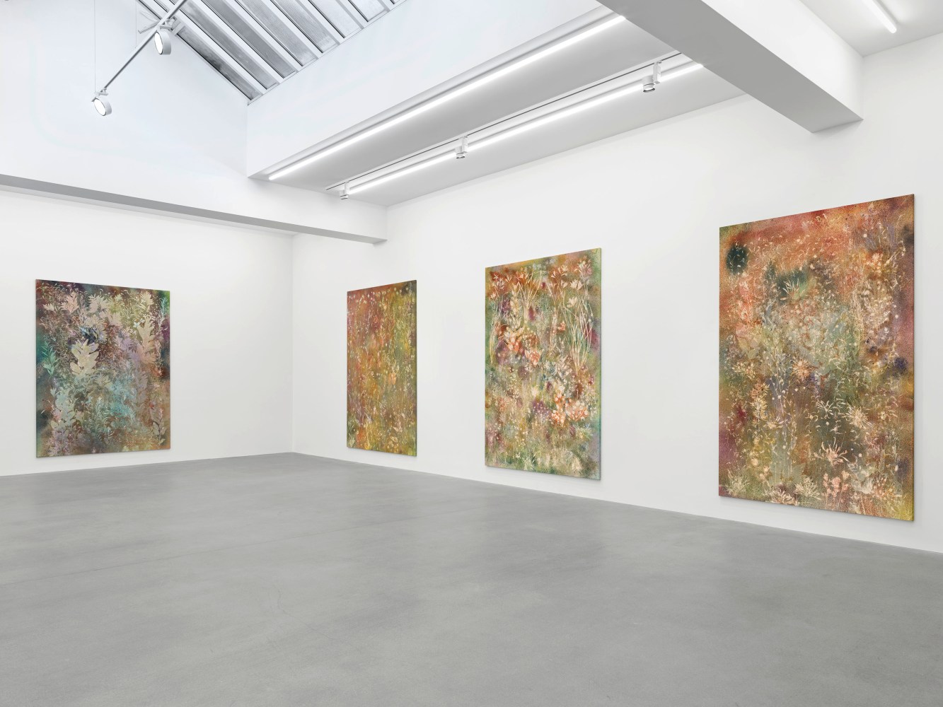 Installation view, Sam Falls, Galerie Eva Presenhuber, Waldmannstrasse, Zurich, 2025