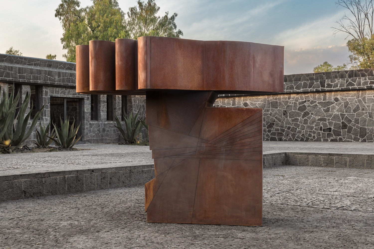 Installation view, Wyatt Kahn, Fantasmas, Museo Anahuacalli, Mexico City, 2024