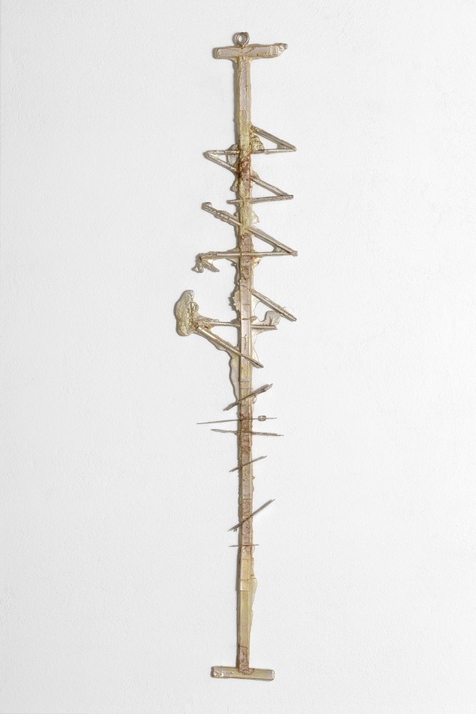 UNTITLED

2024

Sand cast pewter

132.5 x 25.5 cm / 52 1/8 x 10 in

&amp;copy; Matias Faldbakken