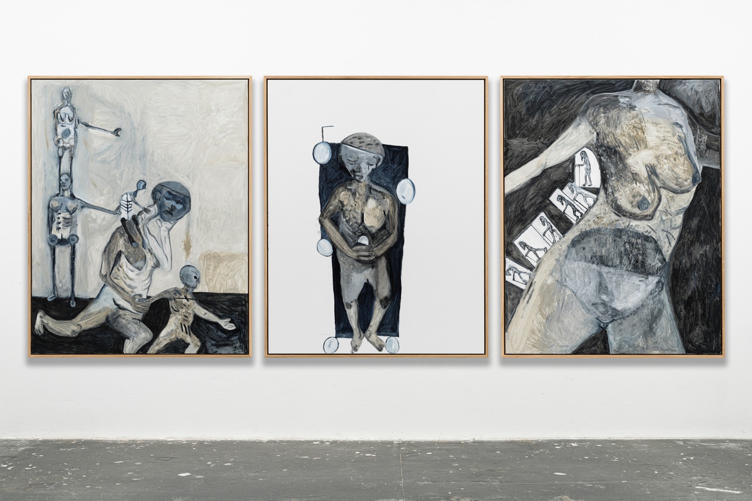 A Projection (Triptych)

2023

Oil on canvas; 3 parts

Frame, each 196 x 156 x 6 cm / 77 1/8 x 61 3/8 x 2 3/8 in

&amp;copy; Tobias Pils