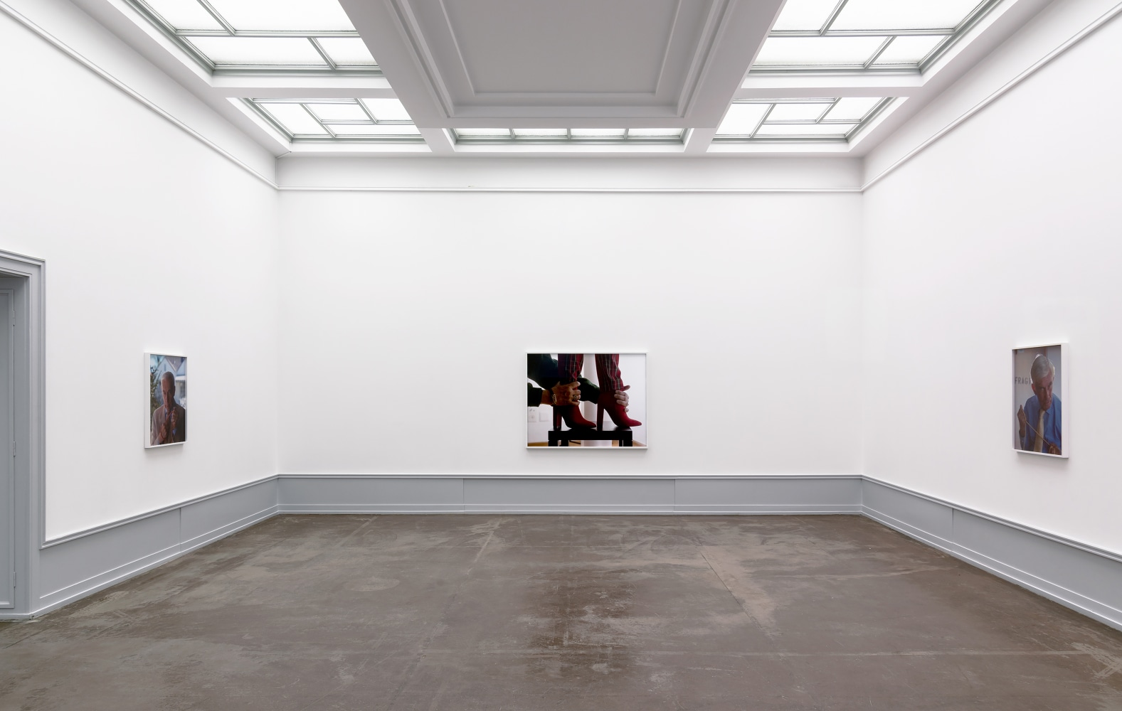 Installation view of photographies by Torbjørn Rødland