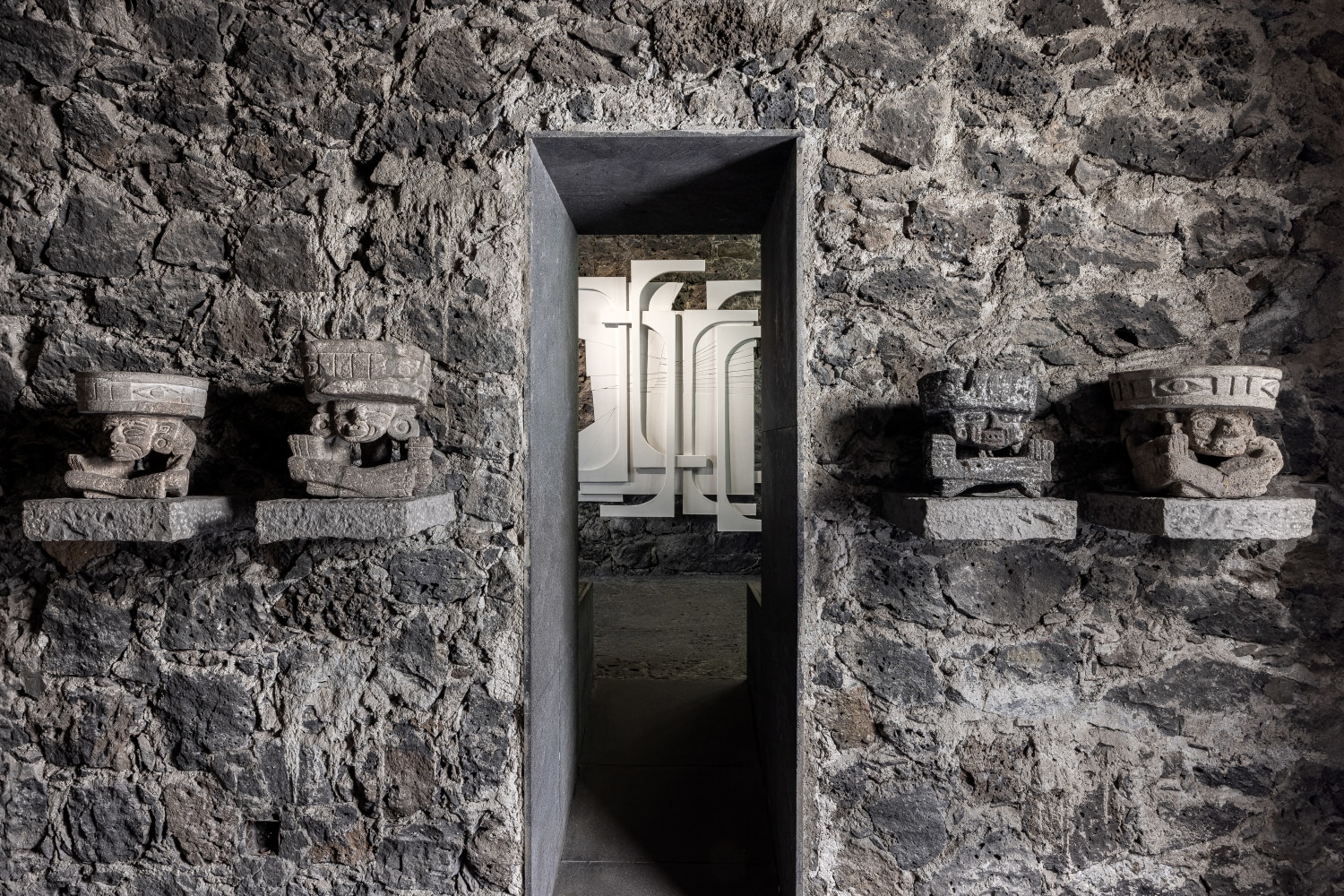 Installation view, Wyatt Kahn, Fantasmas, Museo Anahuacalli, Mexico City, 2024