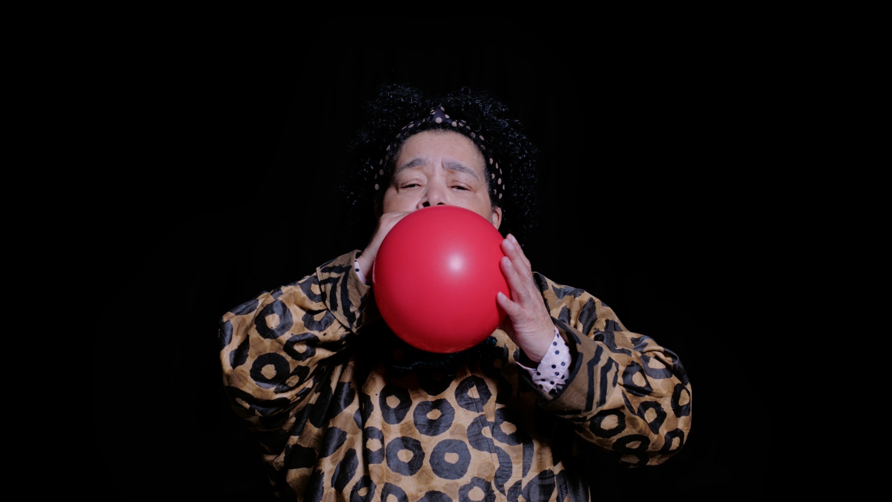 Respire (Liverpool)

Keep On Keepin&amp;rsquo; On (for Nile)

2023

3 channel video installation, soundscape, looped

Ed. 1/3 + 2 AP

16:00 minutes

&amp;copy; Belinda Kazeem-Kamiński