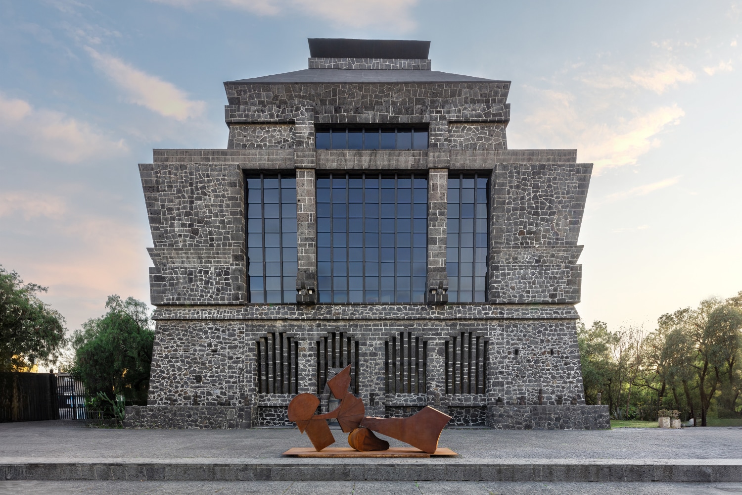 Installation view, Wyatt Kahn, Fantasmas, Museo Anahuacalli, Mexico City, 2024