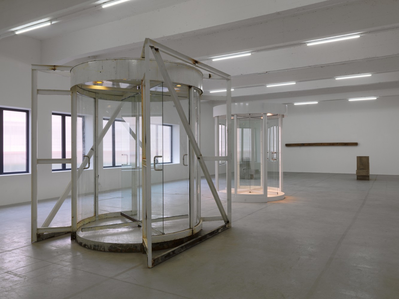 Installation view of sculptures by Oscar Tuazon