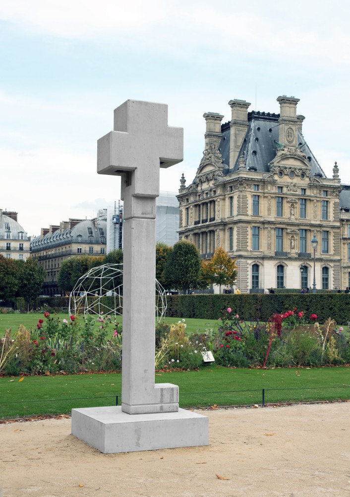 Installation view of sculpture by Valentin Carron